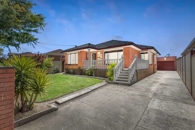 24 Queenscliff Road, Thomastown VIC 3074