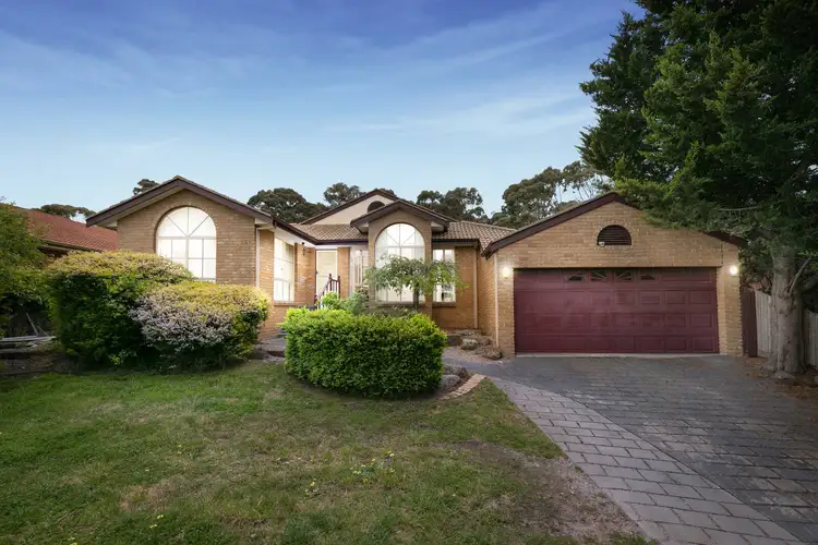 18 Dalkeith Court, Sunbury VIC 3429