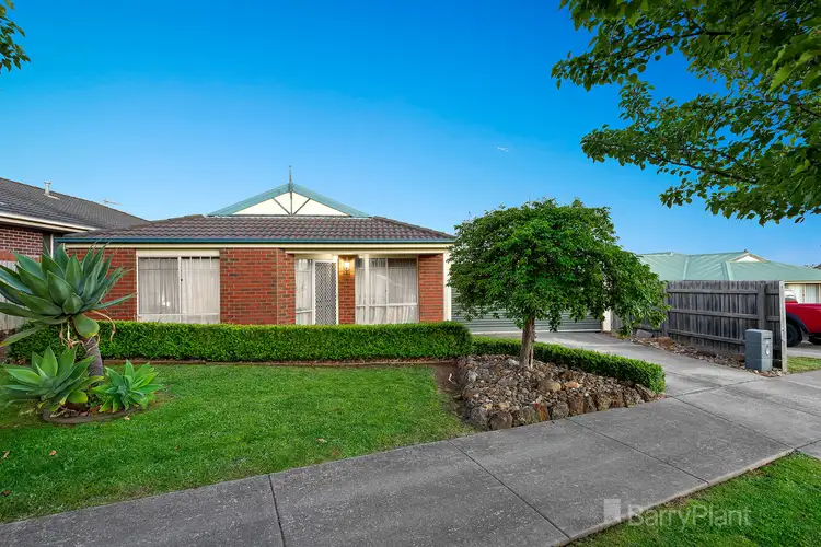 6 Kate Court, Pakenham VIC 3810
