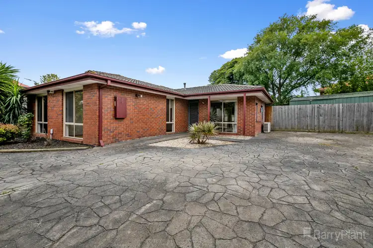 6 Mulga Rise, Narre Warren VIC 3805