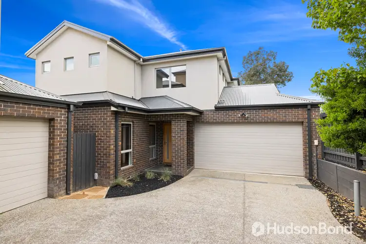 2/28 Millicent Avenue, Bulleen VIC 3105