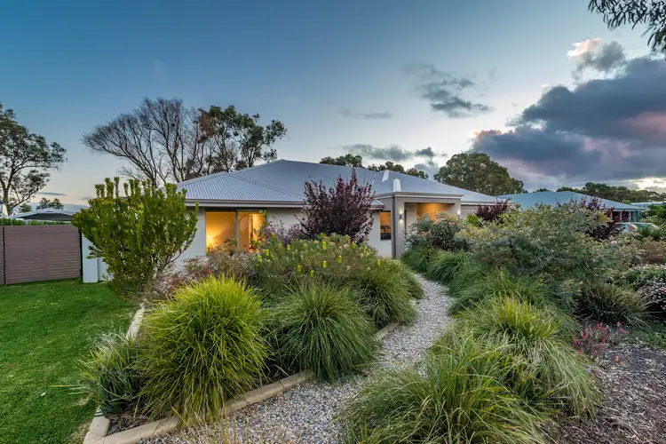 32 Myrlea Trail, Alkimos WA 6038