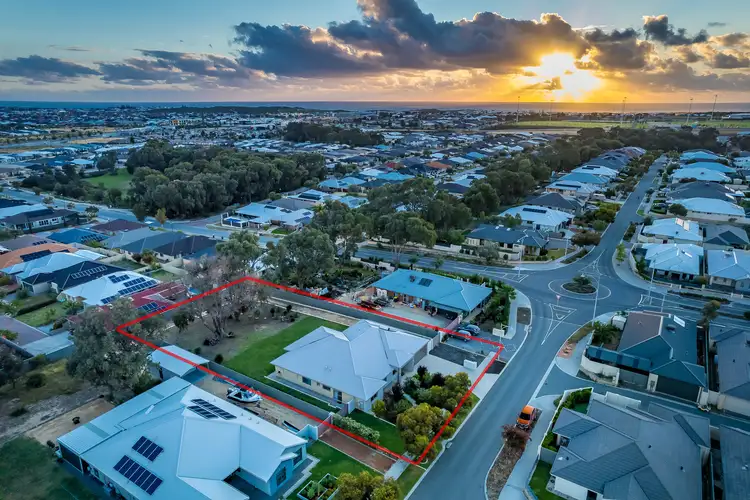 Second view of Homely house listing, 32 Myrlea Trail, Alkimos WA 6038