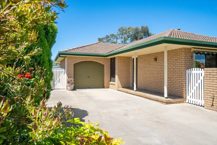 Main view of Homely unit listing, 1/450 Kemp Street, Lavington NSW 2641