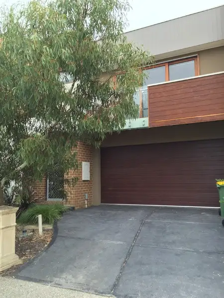 Main view of Homely townhouse listing, 19 Kilburn Place, Pakenham VIC 3810