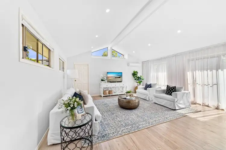 Second view of Homely house listing, 6 Nicholii Close, Springfield NSW 2250