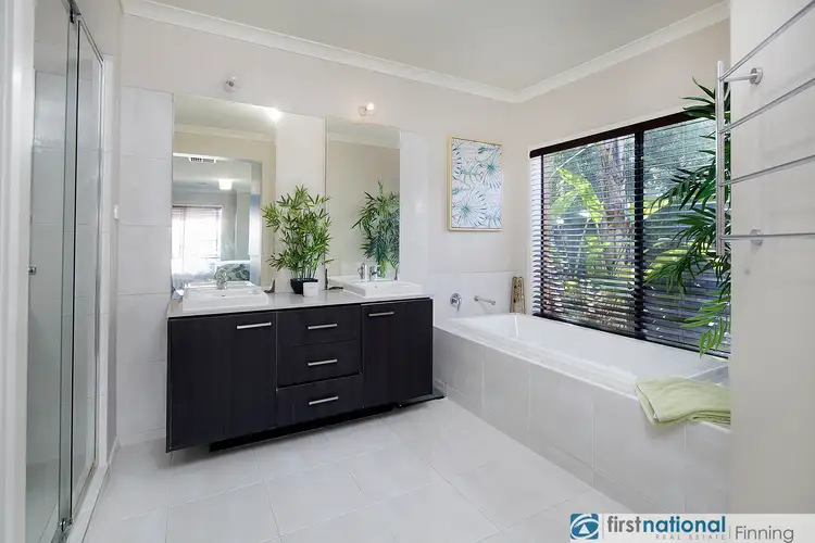 Fifth view of Homely house listing, 4 Whitcombe Mews, Cranbourne VIC 3977