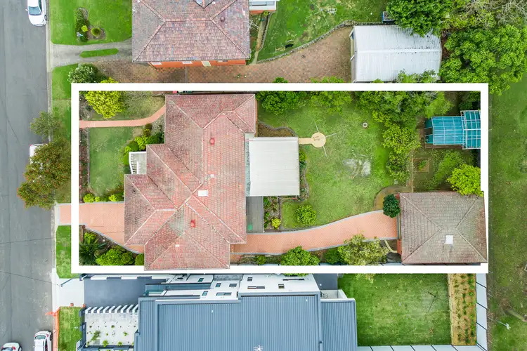 29 Fremont Avenue