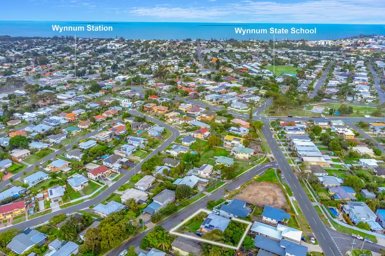 10 Primrose Parade, Wynnum QLD 4178