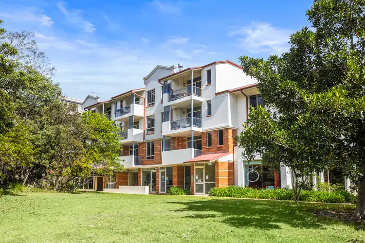 63/24 Buchanan Street