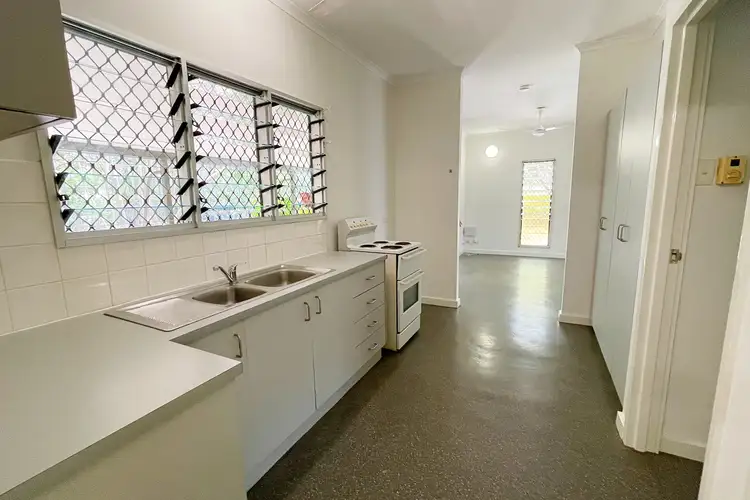 Fifth view of Homely house listing, 25 Lockwood Court, Moulden NT 830