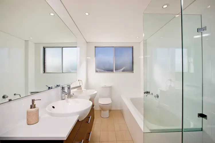 Fifth view of Homely apartment listing, 6/88 Raglan Street, Manly NSW 2095