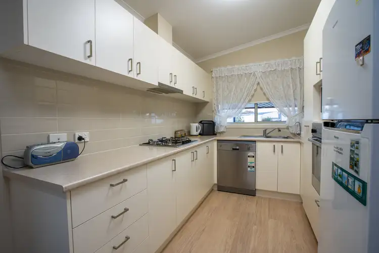 Second view of Homely house listing, 2/7 Catherine Crescent, Lavington NSW 2641