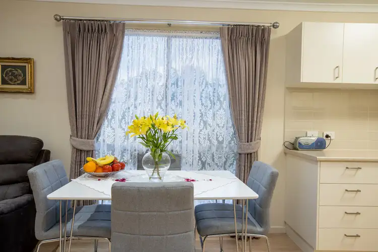 Third view of Homely house listing, 2/7 Catherine Crescent, Lavington NSW 2641