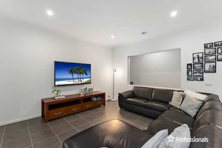 Sixth view of Homely house listing, 1 Yarraridge Crescent, Yarra Junction VIC 3797