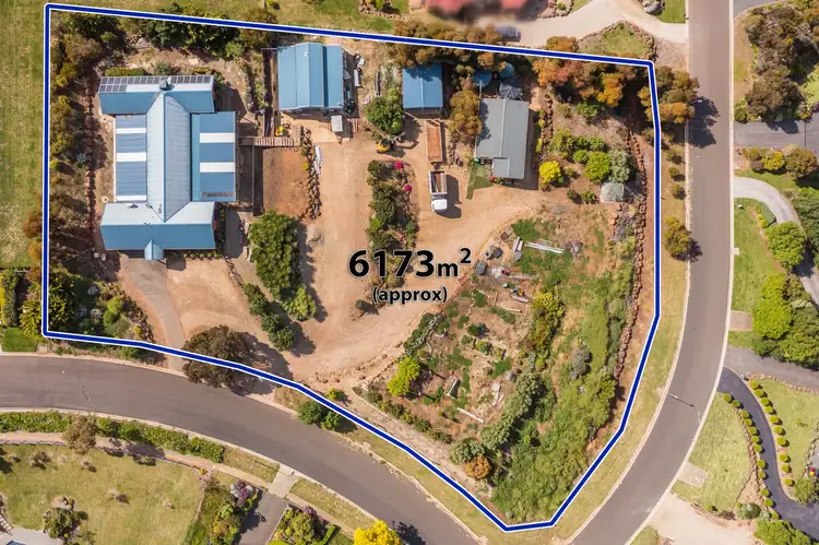 32 Manning Boulevard, Darley VIC 3340
