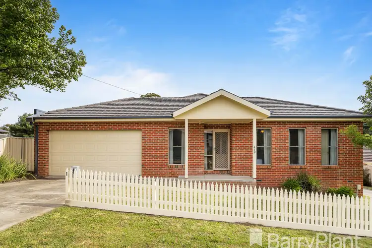 Main view of Homely townhouse listing, 1/418 Gladstone Street, Mount Pleasant VIC 3350