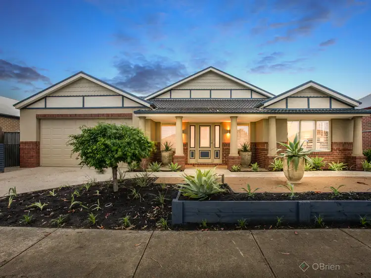 20 Skyline Way, Berwick VIC 3806