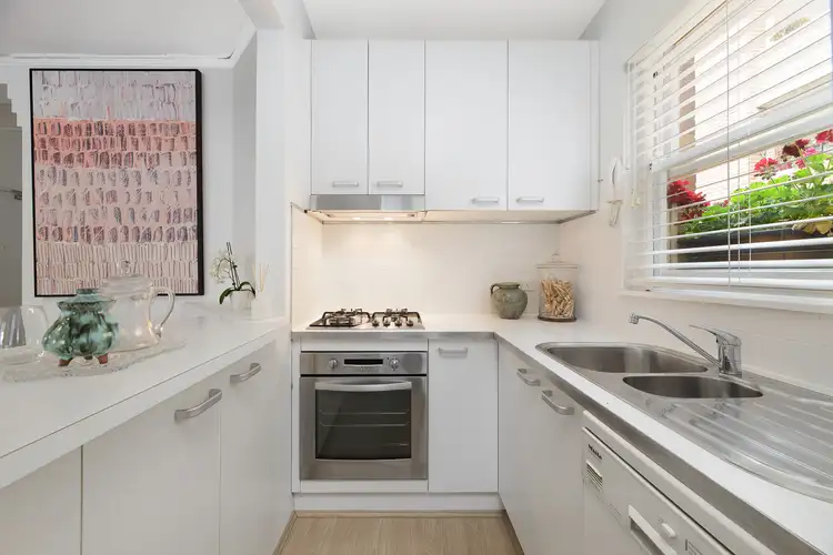 Fifth view of Homely apartment listing, 16/8 Onslow Avenue, Elizabeth Bay NSW 2011