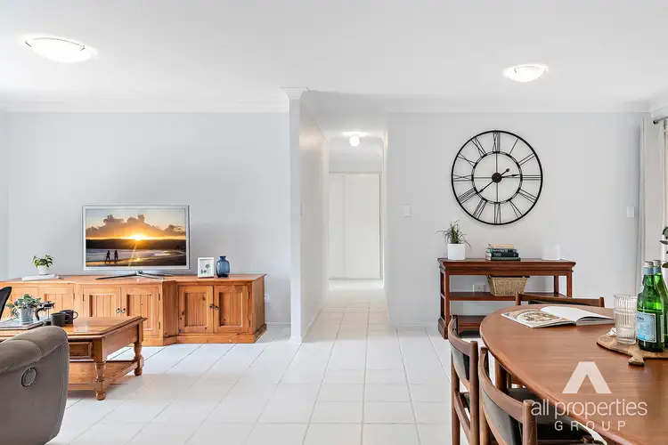 Fifth view of Homely house listing, 8 Oakwood Drive, Waterford West QLD 4133