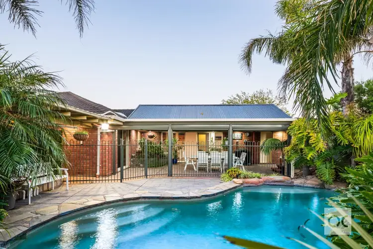 16 Livermead Way, Moana SA 5169