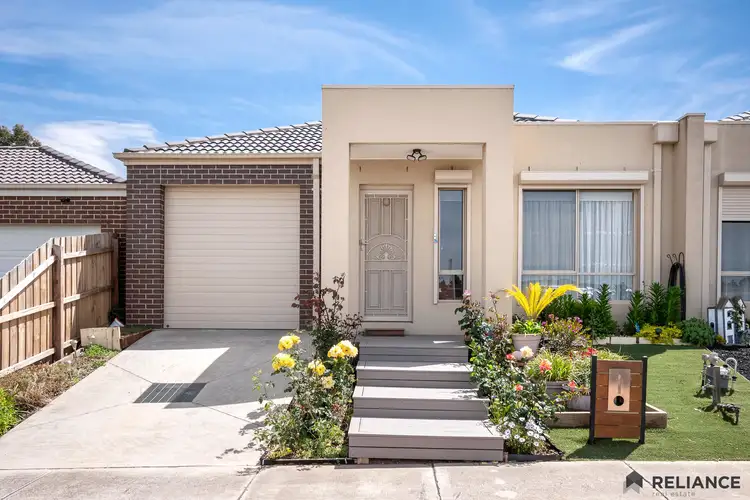 1/3 Weeks Avenue, Harkness VIC 3337