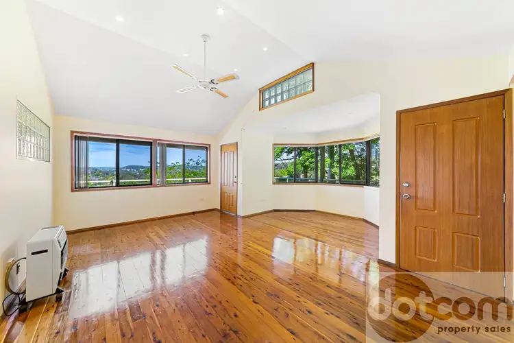 Sixth view of Homely house listing, 4 Christopher Close, Wyoming NSW 2250