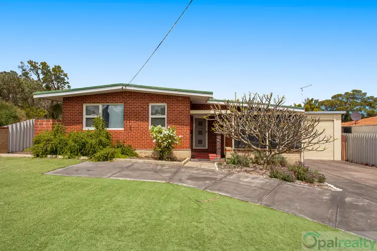 12 Hume Court, Parmelia WA 6167
