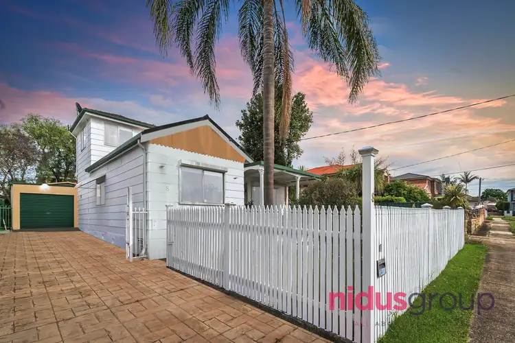 8 Lowe Street, Merrylands NSW 2160