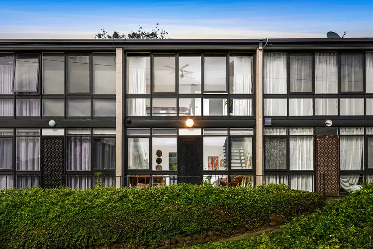 Main view of Homely unit listing, 2/21 Albert Terrace, Belmont VIC 3216