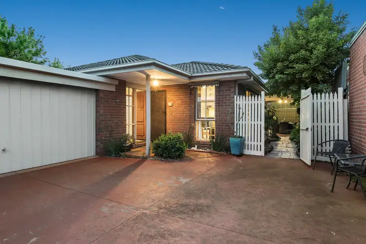 2/1 Franklin Street, Mentone VIC 3194