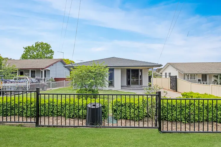 90 Cameron Road, Karabar NSW 2620