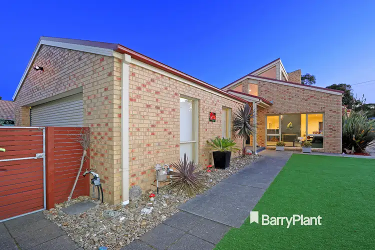 7 Wyndham Place, Rowville VIC 3178