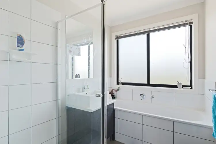 Fifth view of Homely house listing, 21 Greenfield Drive, Epsom VIC 3551