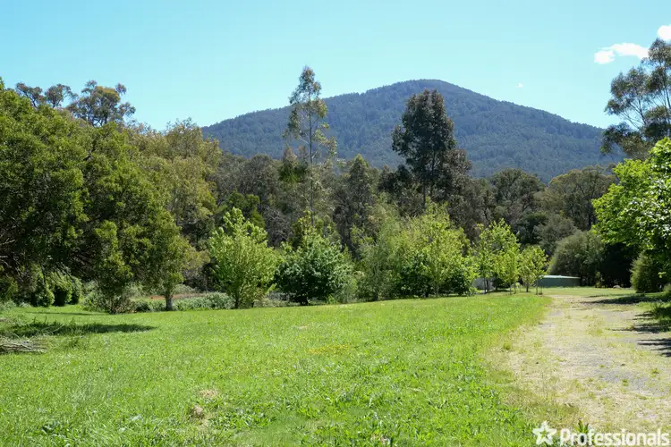 465 Woods Point Road, East Warburton VIC 3799