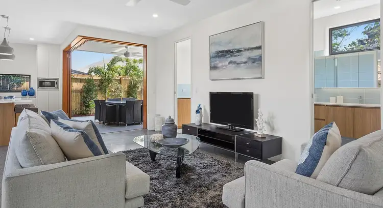 Fifth view of Homely house listing, 2/13 Twenty Third Avenue, Palm Beach QLD 4221