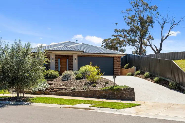 19 Pinnacle Court, Bacchus Marsh VIC 3340