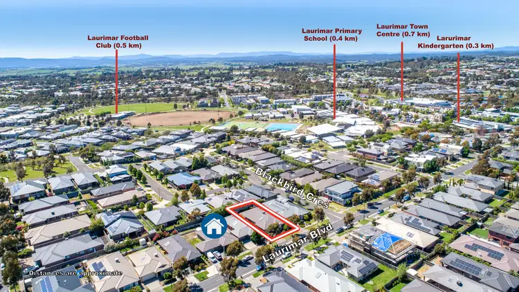 30 Laurimar Boulevard, Doreen VIC 3754
