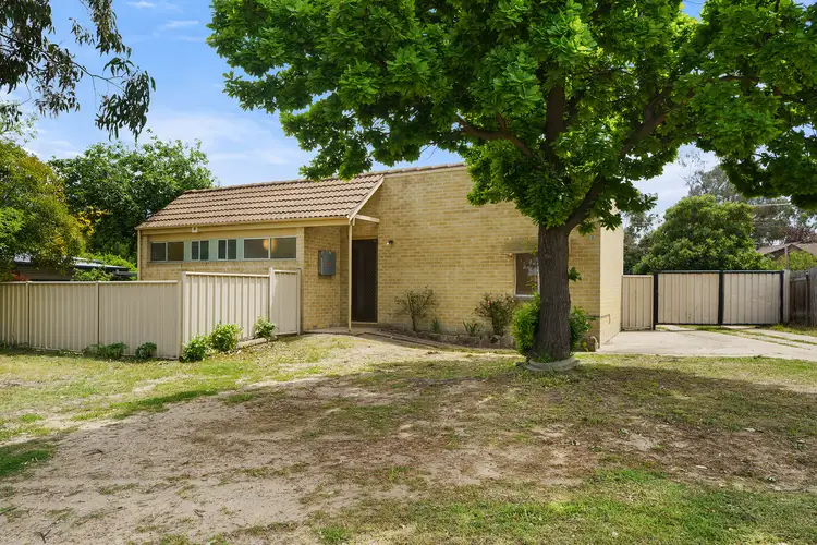3 Rundle Place, Kambah ACT 2902