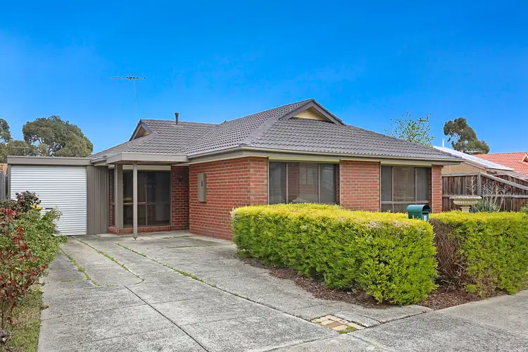 9 Oakbank Avenue, Mill Park VIC 3082