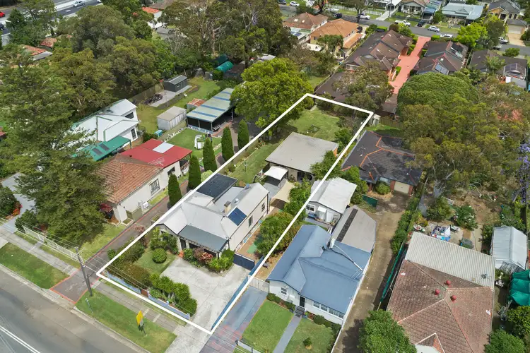 119 Oak Road, Kirrawee NSW 2232