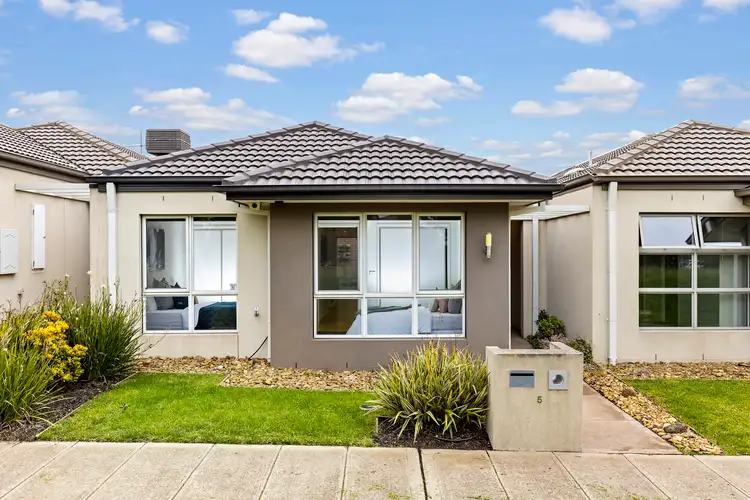 5 Courances Walk, Wollert VIC 3750