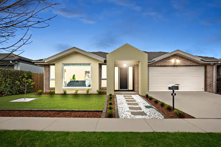 8 Jack Ryan Street, Forde ACT 2914