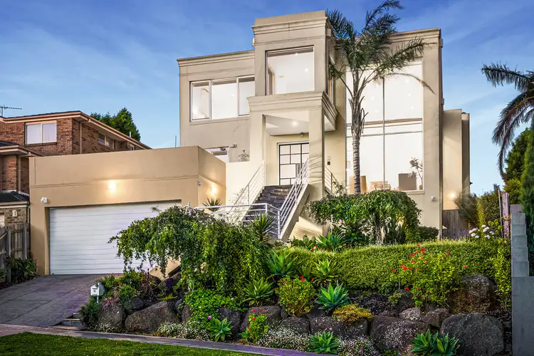 31 Grantchester Road, Wheelers Hill VIC 3150