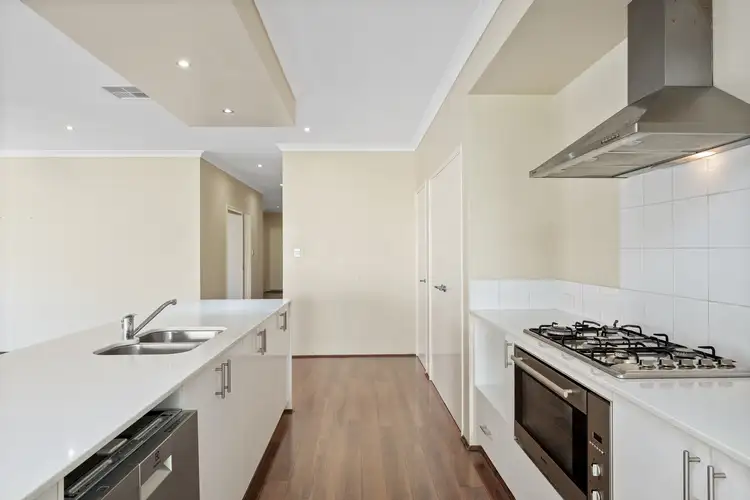 73 Waterfoot Loop, Canning Vale WA 6155