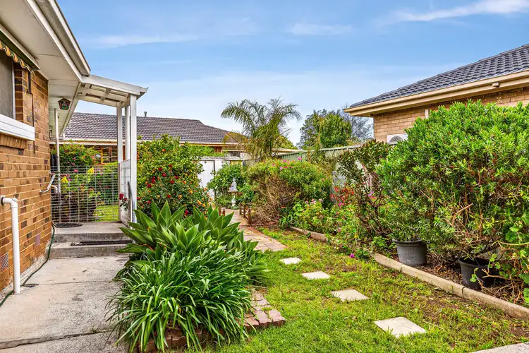 67 Elmhurst Road, Gladstone Park VIC 3043