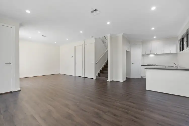 Fourth view of Homely townhouse listing, 2/38 Moreton Street, Frankston North VIC 3200