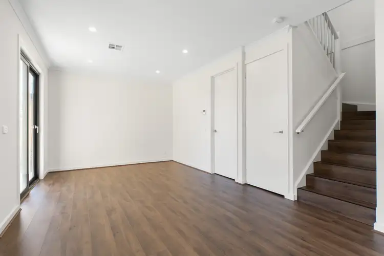 Fifth view of Homely townhouse listing, 2/38 Moreton Street, Frankston North VIC 3200