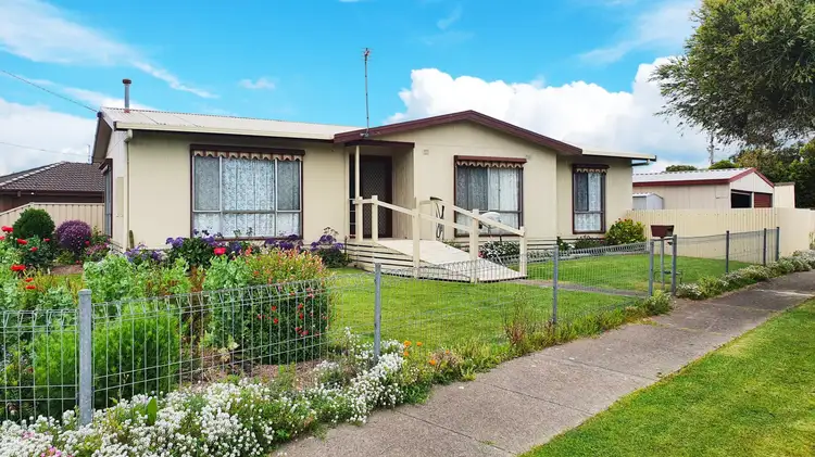15 Stewart Street, Portland VIC 3305