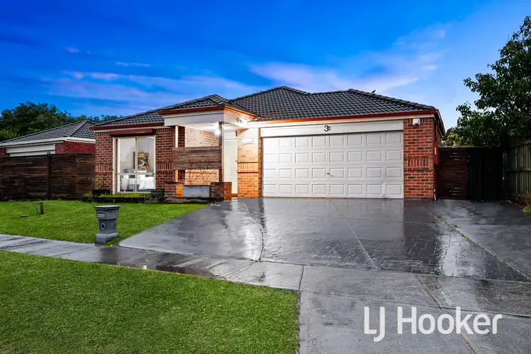 3 Chatswood Drive, Narre Warren South VIC 3805